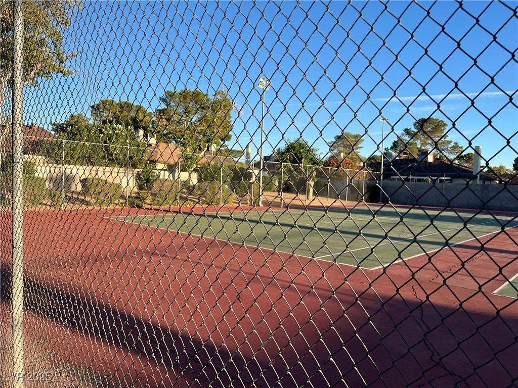 Image 2 of property listing at 3439 Del Marino Drive, Las Vegas, NV 89121
