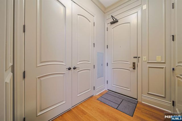 1302 The Plaza 1302, Tenafly, NJ 07670
