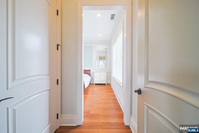 1302 The Plaza 1302, Tenafly, NJ 07670