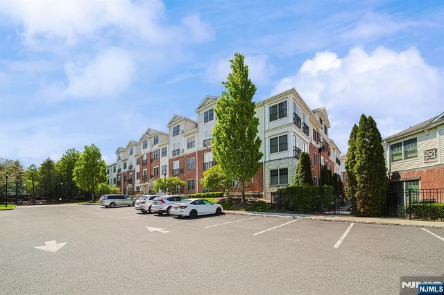1302 The Plaza 1302, Tenafly, NJ 07670