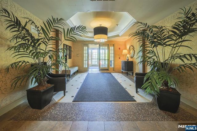 1302 The Plaza 1302, Tenafly, NJ 07670