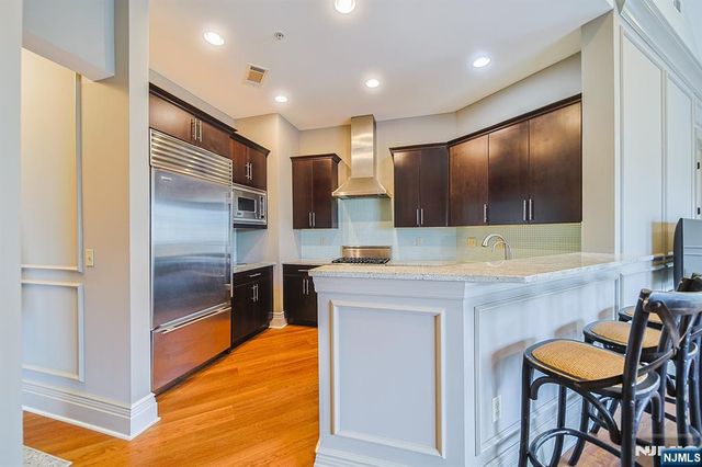 1302 The Plaza 1302, Tenafly, NJ 07670