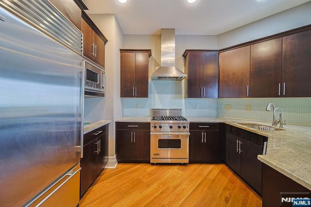 1302 The Plaza 1302, Tenafly, NJ 07670