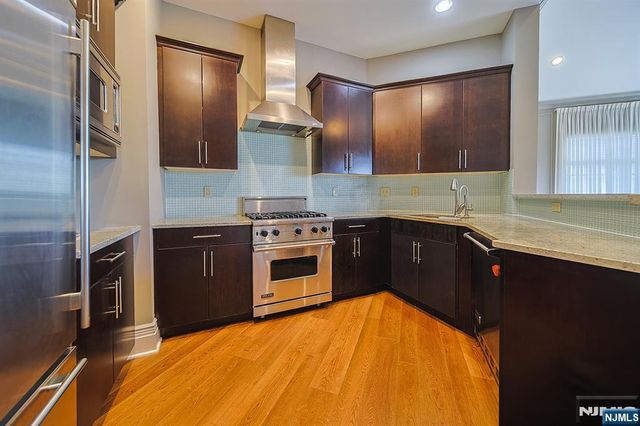 1302 The Plaza 1302, Tenafly, NJ 07670