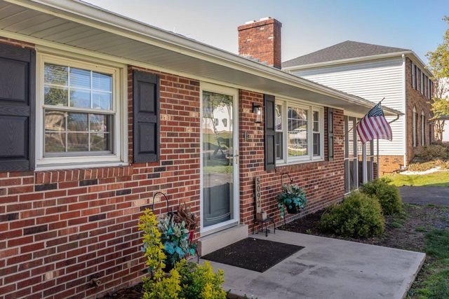 5092 DOGWOOD DR, Mount Jackson, VA 22842