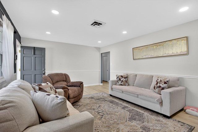 5092 DOGWOOD DR, Mount Jackson, VA 22842