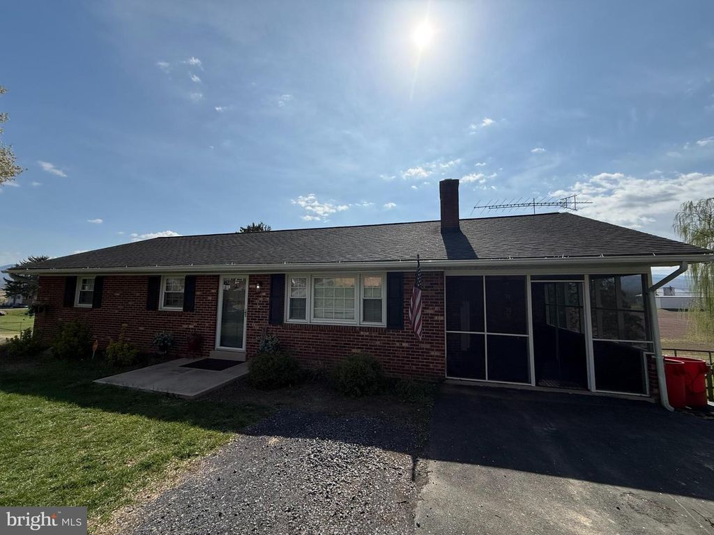 5092 DOGWOOD DR, Mount Jackson, VA 22842