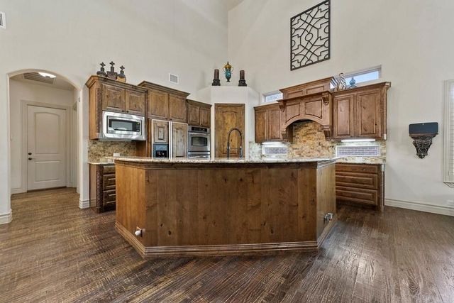 6719 Springwood Lane, Garland, TX 75044