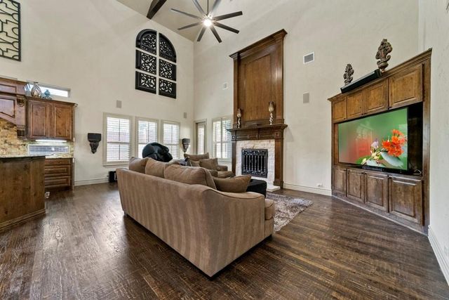 6719 Springwood Lane, Garland, TX 75044