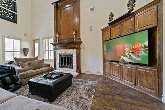 6719 Springwood Lane, Garland, TX 75044