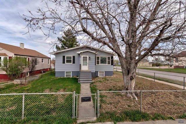 702 HAINES AVE, Rapid City, SD 57701