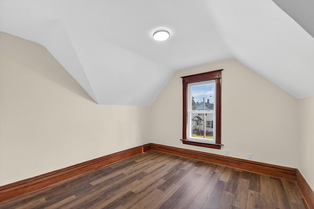 920 Grove AVENUE, Racine, WI 53405