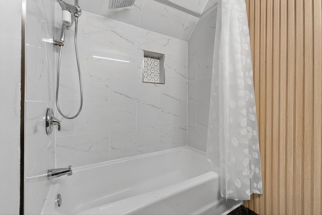 920 Grove AVENUE, Racine, WI 53405