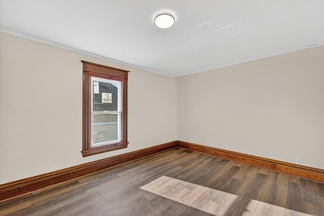 920 Grove AVENUE, Racine, WI 53405