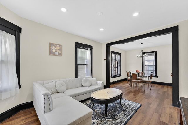 920 Grove AVENUE, Racine, WI 53405