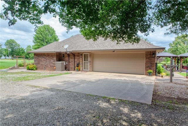 62 N Kibler Highway, Alma, AR 72921