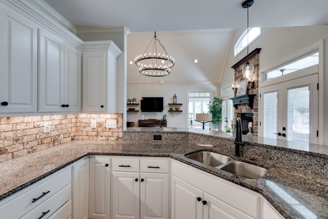 7300 Stirrup Ln, Fairview, TN 37062