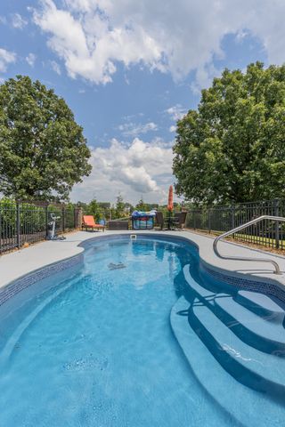 7300 Stirrup Ln, Fairview, TN 37062