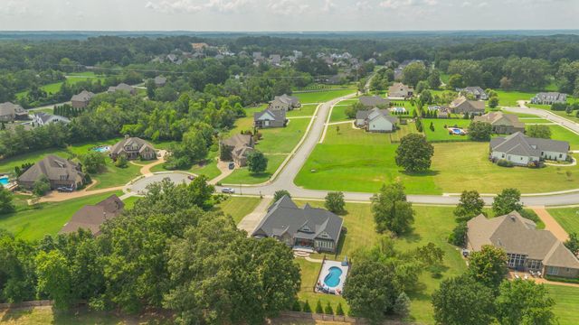 7300 Stirrup Ln, Fairview, TN 37062