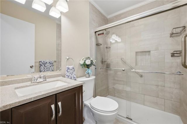 8157 Glass RD, Hayes, VA 23072