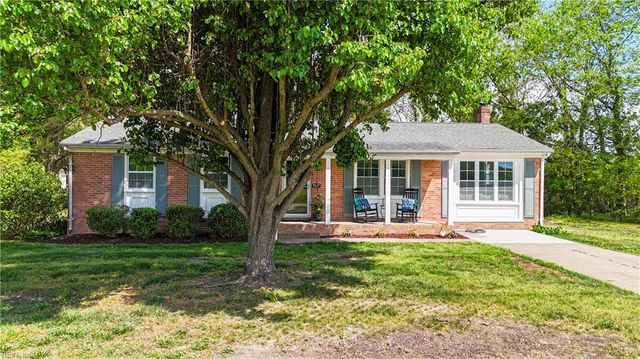 8157 Glass RD, Hayes, VA 23072