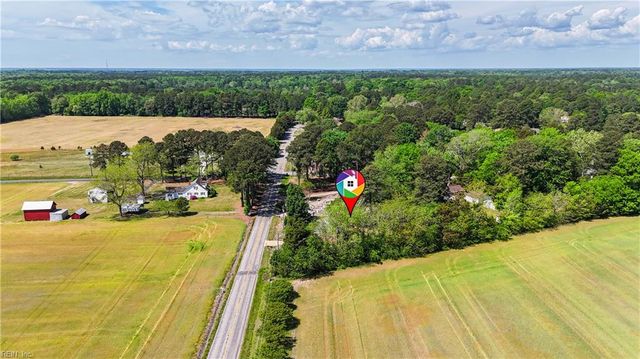 8157 Glass RD, Hayes, VA 23072