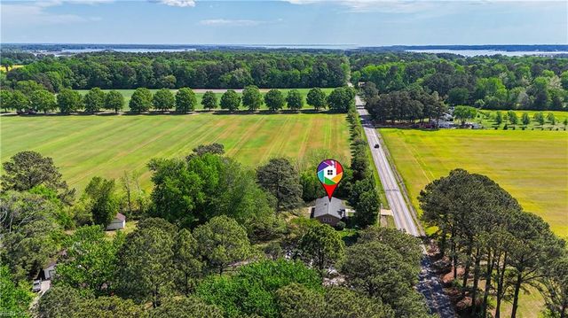 8157 Glass RD, Hayes, VA 23072