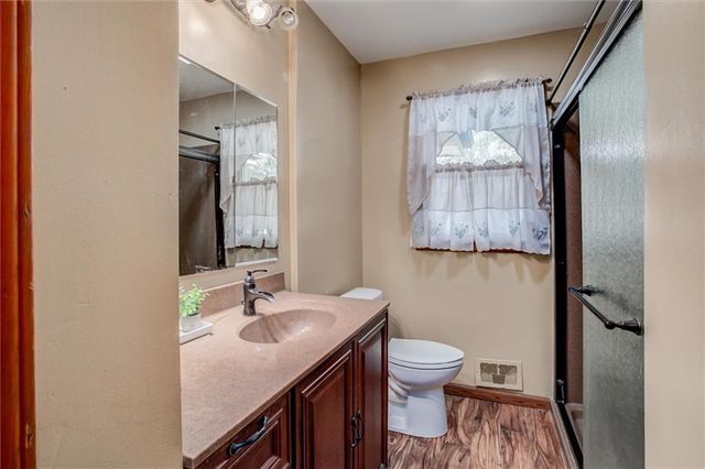 2935 N 64th Street, Kansas City, KS 66104