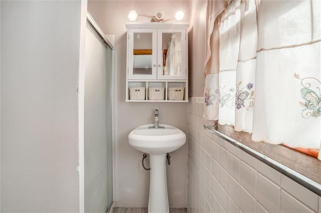 2935 N 64th Street, Kansas City, KS 66104