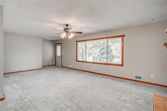 2935 N 64th Street, Kansas City, KS 66104