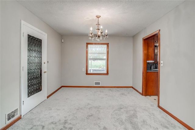 2935 N 64th Street, Kansas City, KS 66104