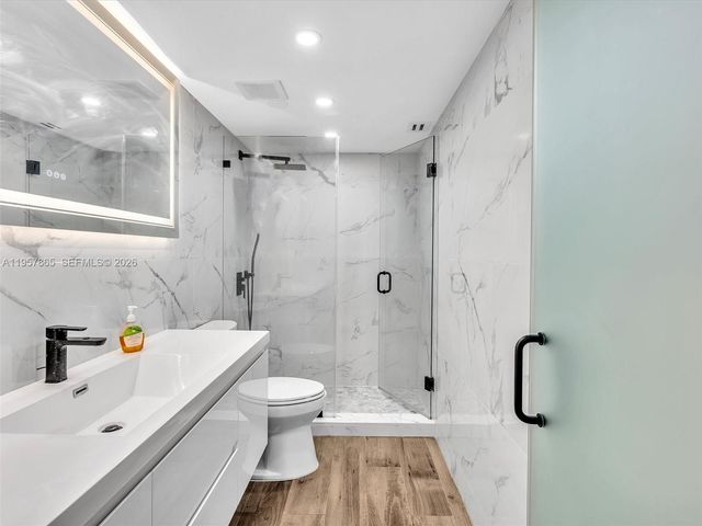 10000 W Bay Harbor Dr 201, Bay Harbor Islands, FL 33154