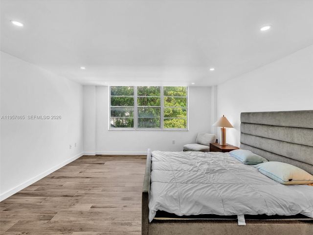 10000 W Bay Harbor Dr 201, Bay Harbor Islands, FL 33154