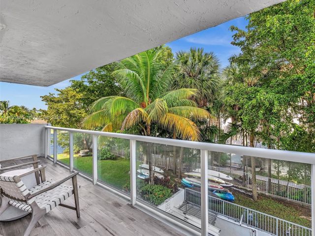 10000 W Bay Harbor Dr 201, Bay Harbor Islands, FL 33154