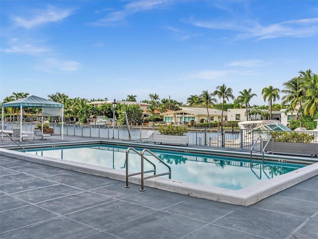 10000 W Bay Harbor Dr 201, Bay Harbor Islands, FL 33154