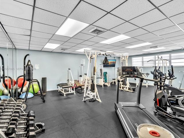 10000 W Bay Harbor Dr 201, Bay Harbor Islands, FL 33154