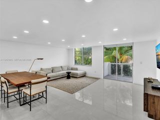 10000 W Bay Harbor Dr 201, Bay Harbor Islands, FL 33154