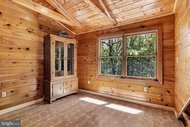 1093 GOSHEN MILL RD, Peach Bottom, PA 17563