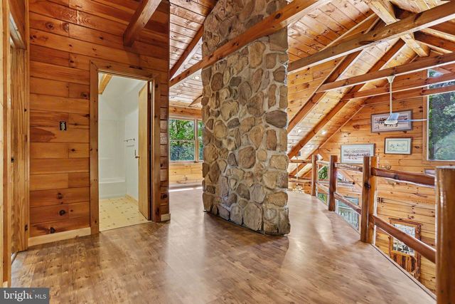 1093 GOSHEN MILL RD, Peach Bottom, PA 17563