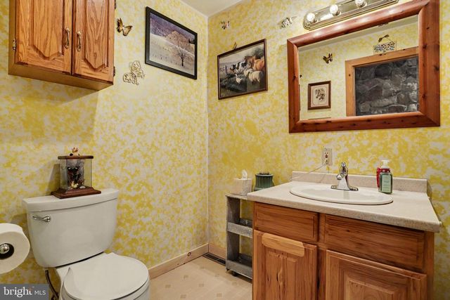 1093 GOSHEN MILL RD, Peach Bottom, PA 17563