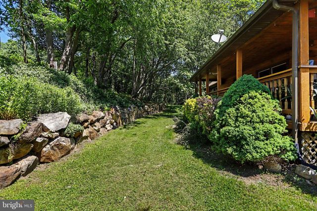 1093 GOSHEN MILL RD, Peach Bottom, PA 17563