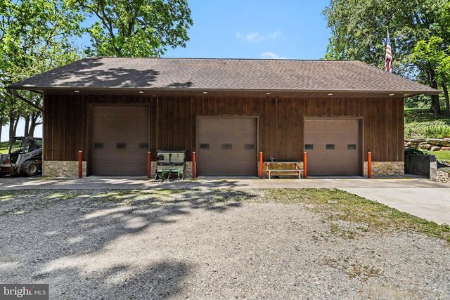 1093 GOSHEN MILL RD, Peach Bottom, PA 17563