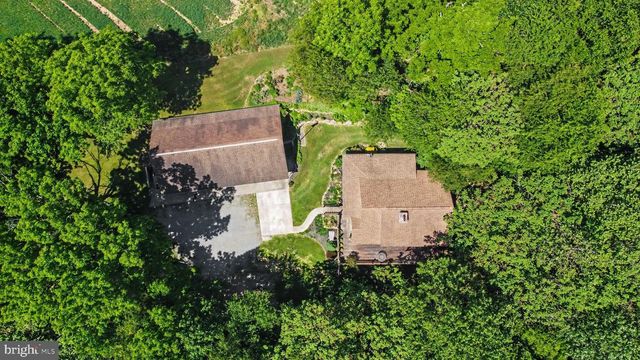 1093 GOSHEN MILL RD, Peach Bottom, PA 17563