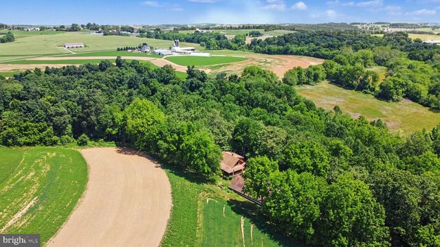 1093 GOSHEN MILL RD, Peach Bottom, PA 17563