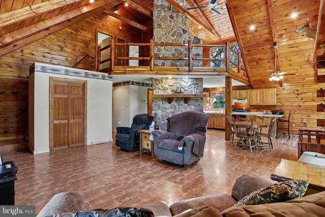 1093 GOSHEN MILL RD, Peach Bottom, PA 17563