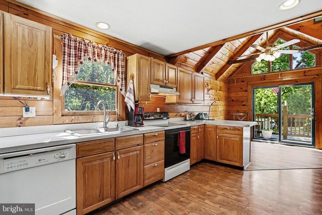 1093 GOSHEN MILL RD, Peach Bottom, PA 17563