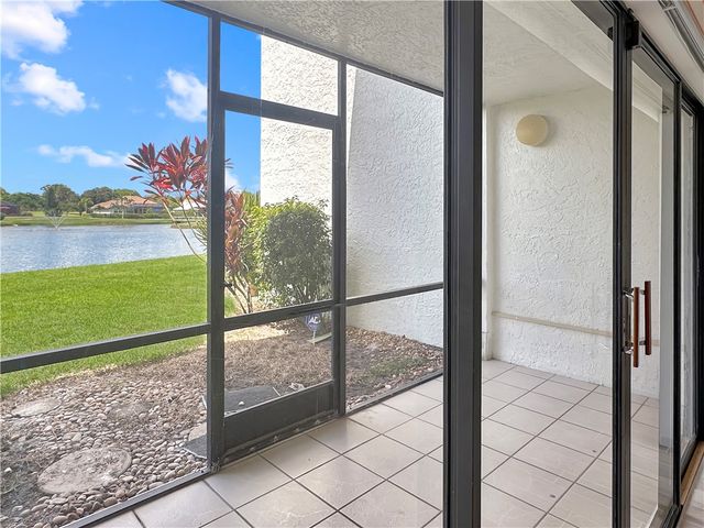 3351 Twin Lakes Terrace 102, Fort Pierce, FL 34951