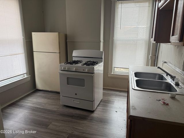 736 Dearborn Ave, Louisville, KY 40211