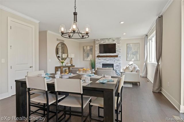 52041 Wellington Valley Drive, Macomb, MI 48042