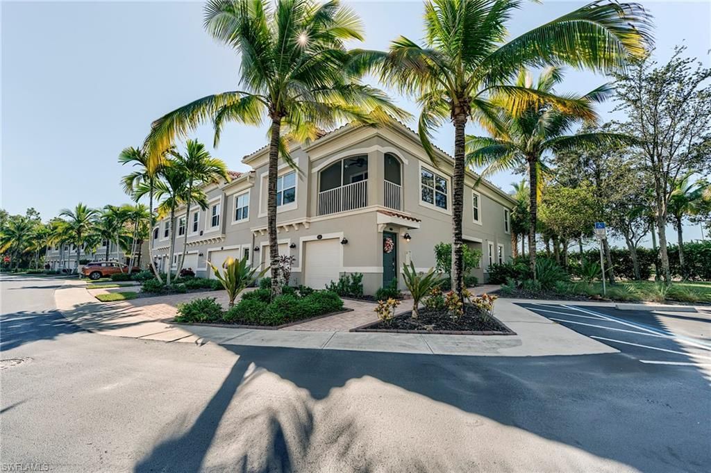 8510 Violeta ST 203, ESTERO, FL 34135 — photo 3